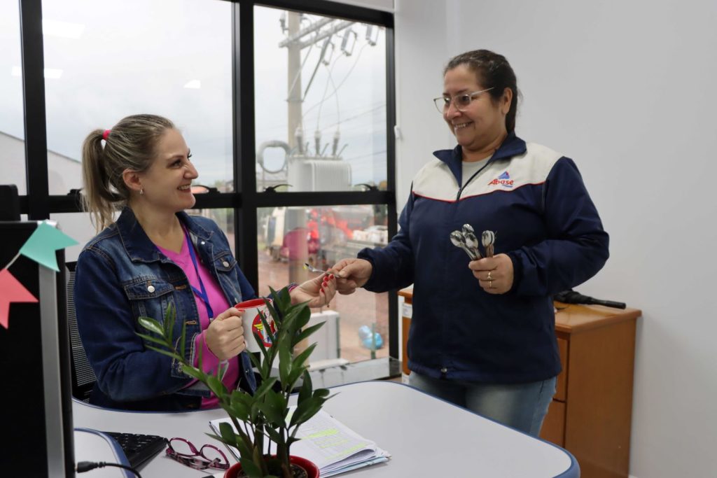 ABASE Sistemas substitui talheres de plástico